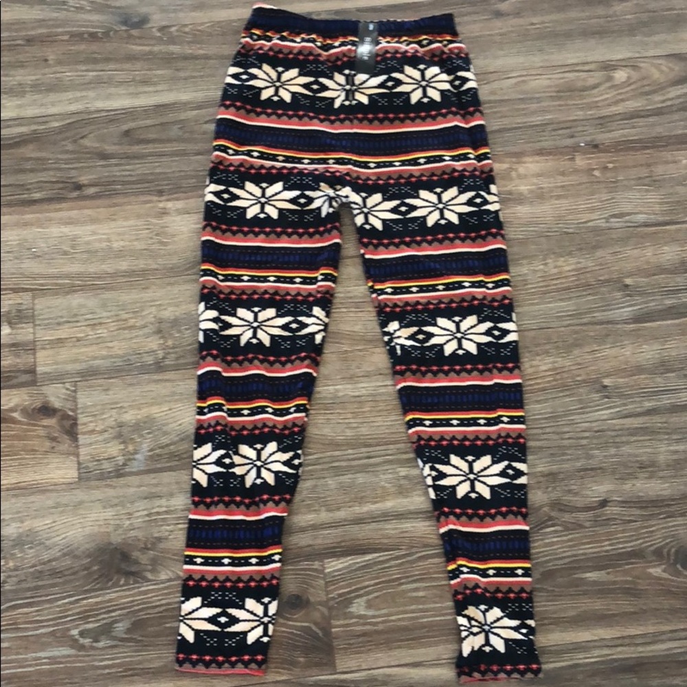 Simple holiday leggings